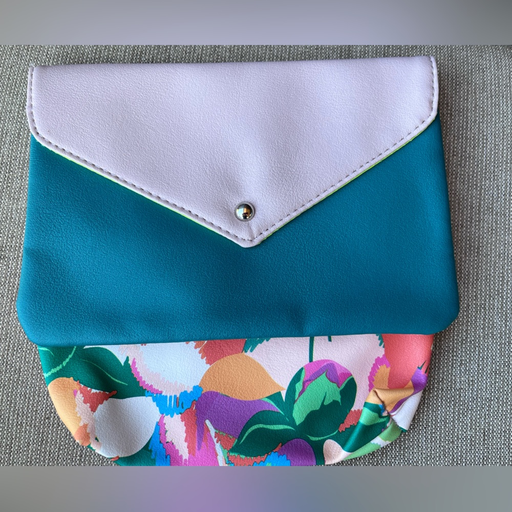 2 IPSY Pouches/Make up/Cosmetic Bags